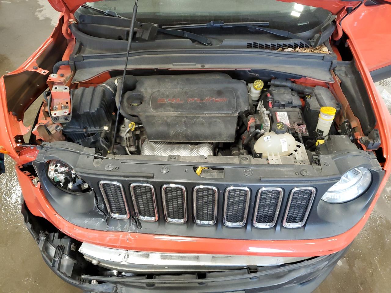2015 Jeep Renegade Latitude VIN: ZACCJBBTXFPB77333 Lot: 55078695