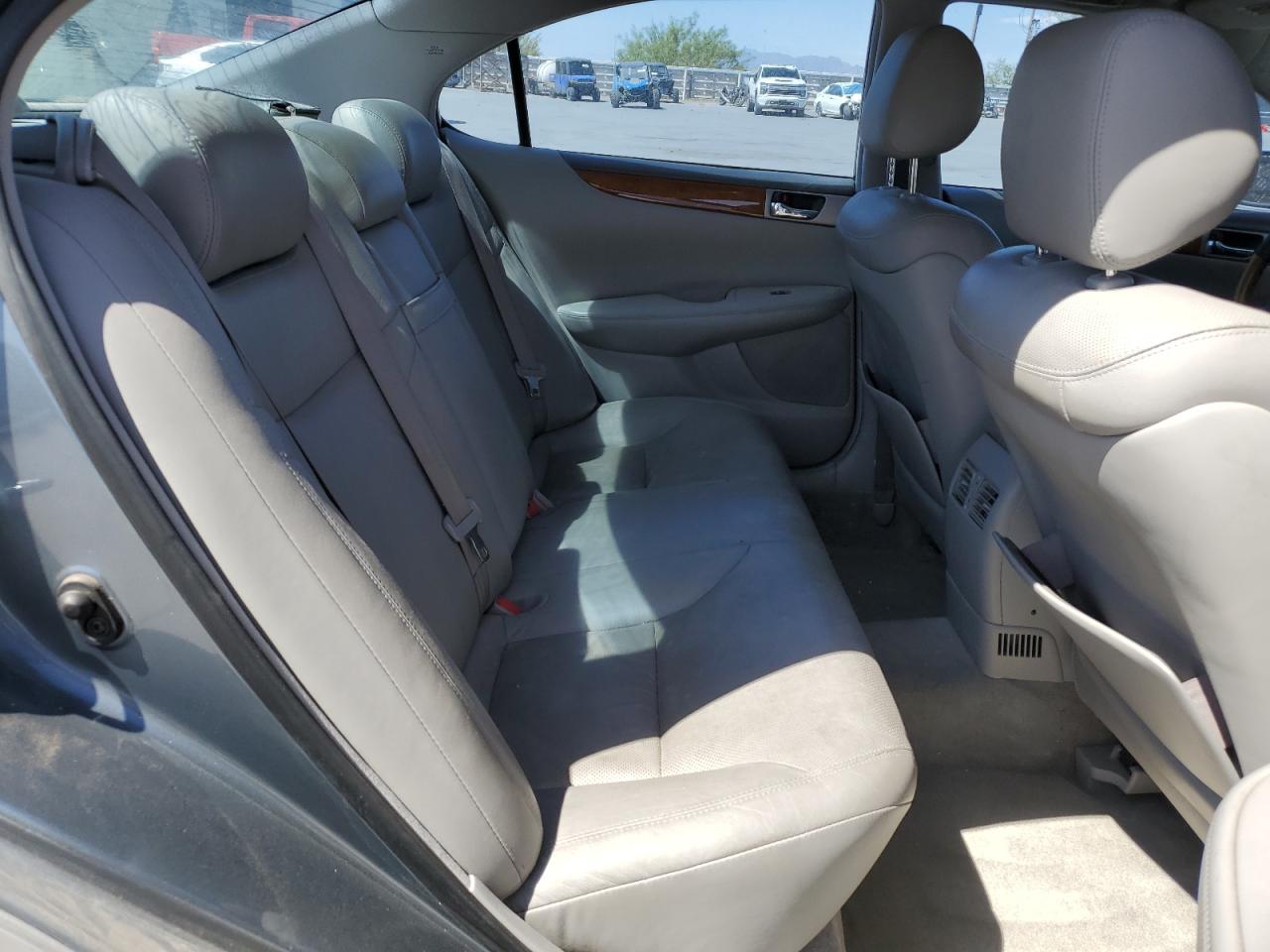 2005 Lexus Es 330 VIN: JTHBA30G355072498 Lot: 53842405