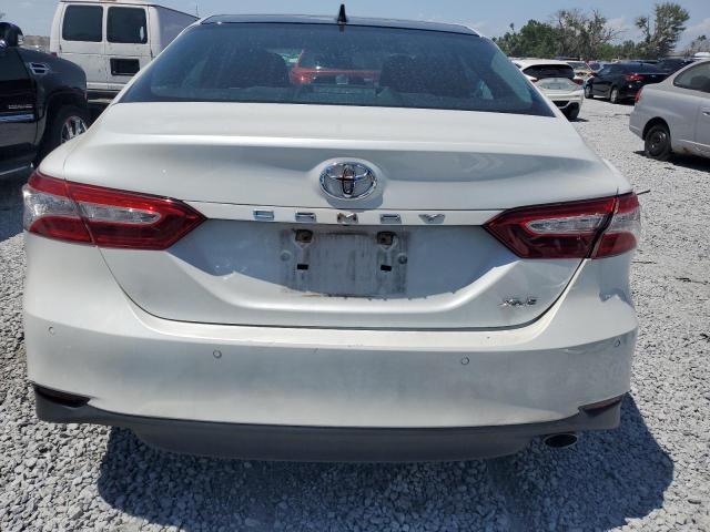  TOYOTA CAMRY 2018 Biały