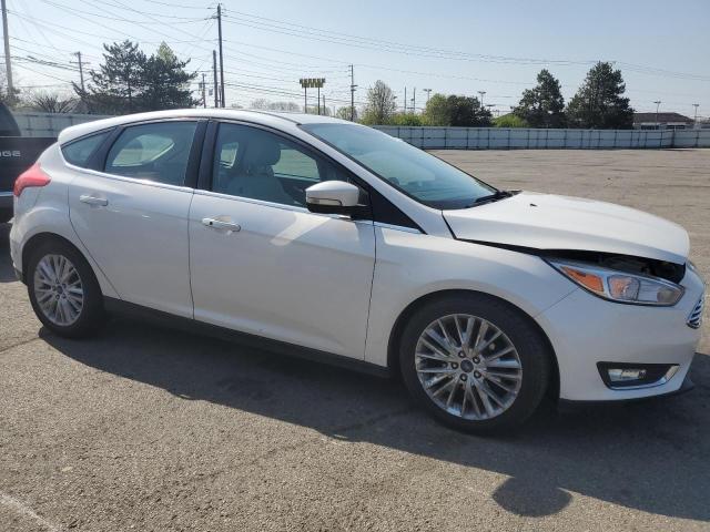  FORD FOCUS 2018 White
