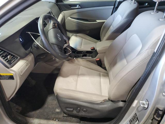  HYUNDAI TUCSON 2016 Серебристый