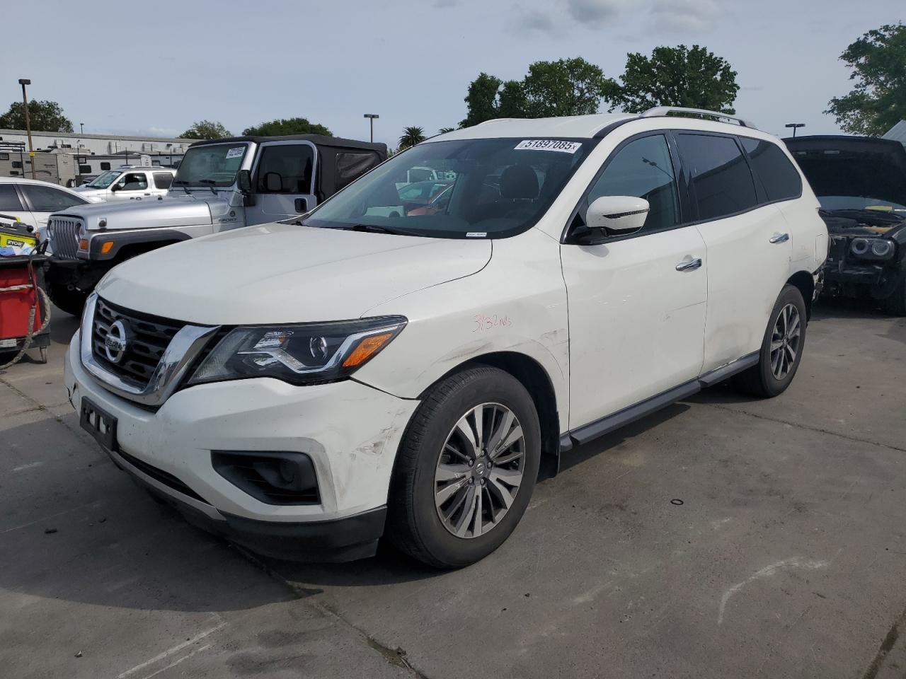 2017 Nissan Pathfinder S