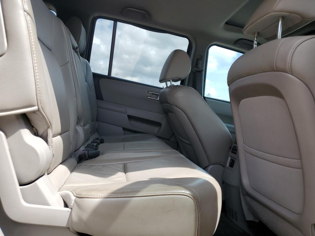 HONDA PILOT 2015 VIN 5FNYF4H5XFB038256 фото 11