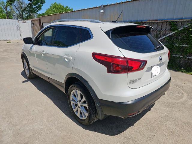 NISSAN ROGUE 2018 Biały