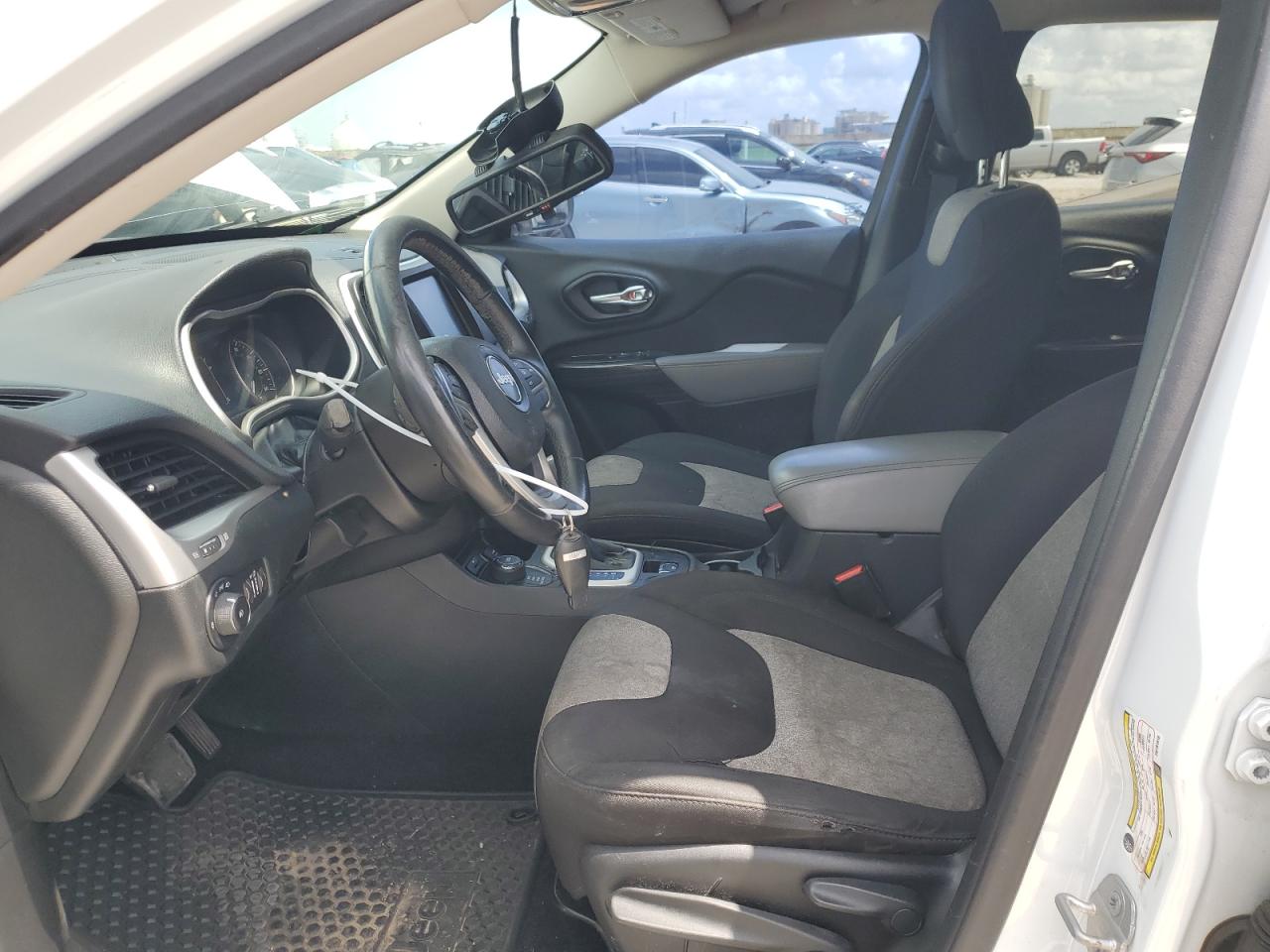 2014 Jeep Cherokee Latitude VIN: 1C4PJMCSXEW181516 Lot: 54300485