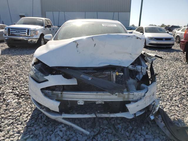  FORD FUSION 2017 Biały