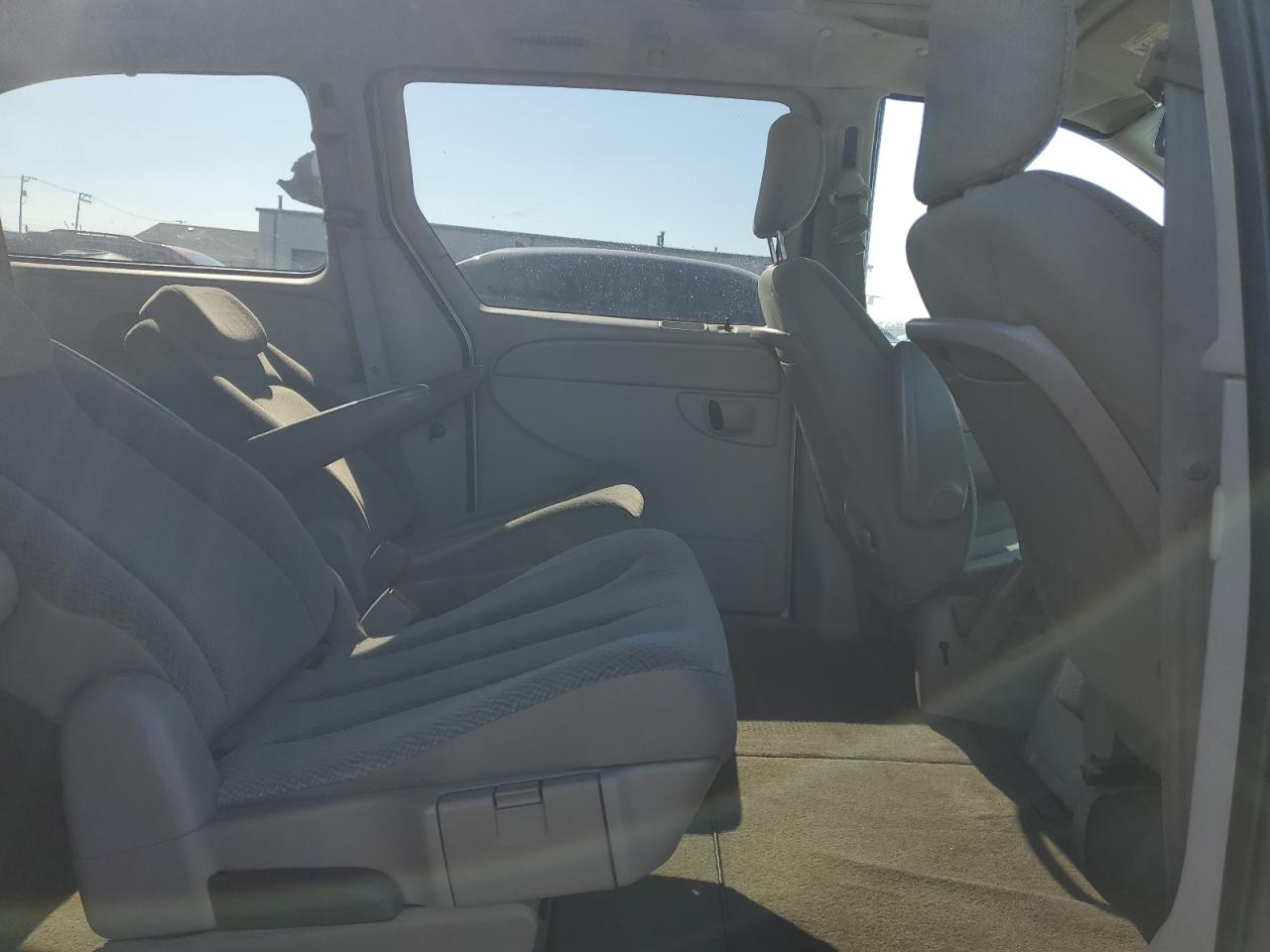 2005 Dodge Grand Caravan Sxt VIN: 2D4GP44L55R269181 Lot: 52686155