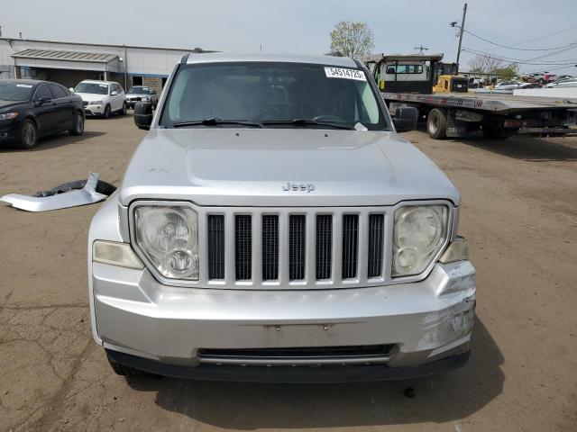 Parquets JEEP LIBERTY 2012 Srebrny