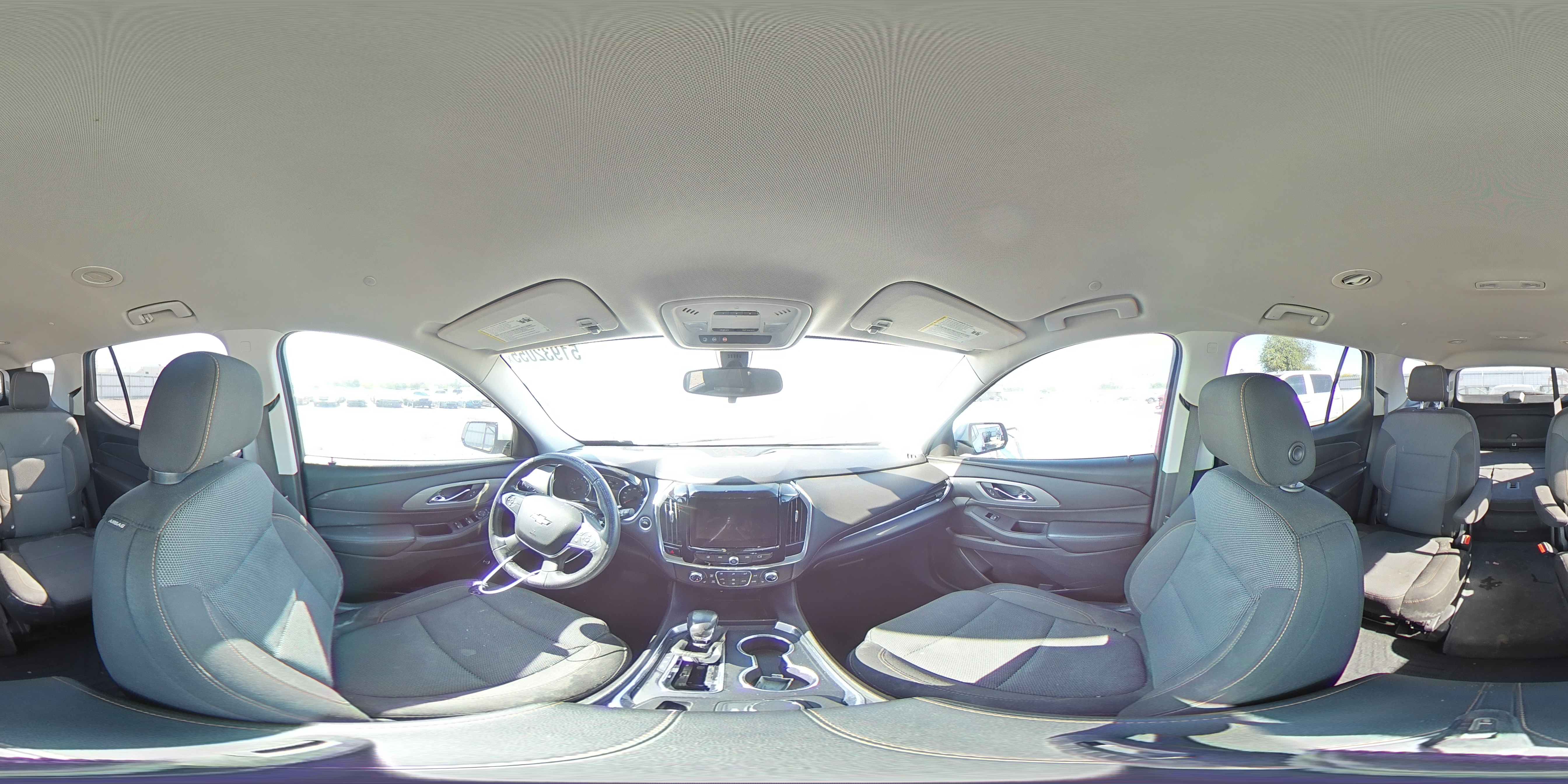 1GNERGKW4JJ232562 2018 Chevrolet Traverse Lt