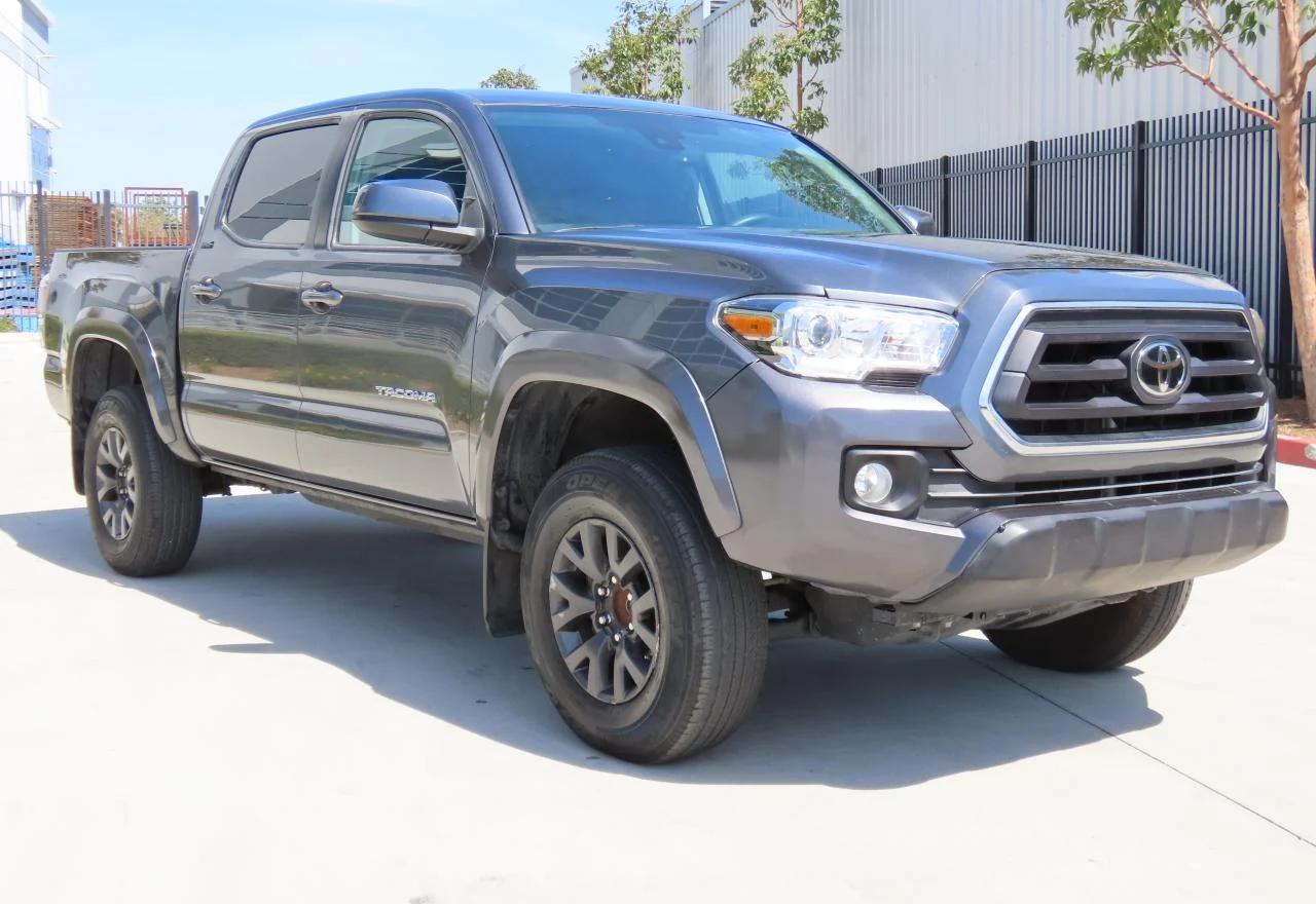 2021 Toyota Tacoma Double Cab продається в Los Angeles, CA - All Over