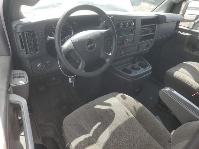  GMC SAVANA 2017 Biały