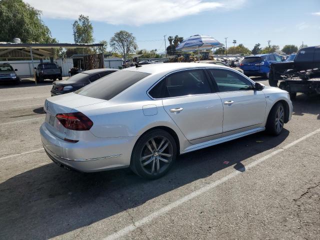  VOLKSWAGEN PASSAT 2019 Сріблястий