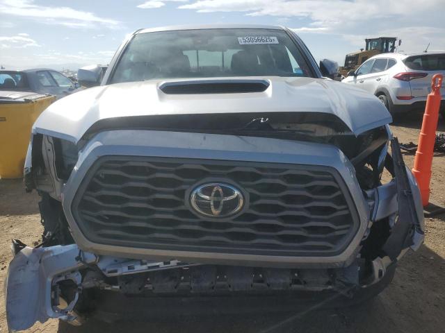  TOYOTA TACOMA 2021 Srebrny