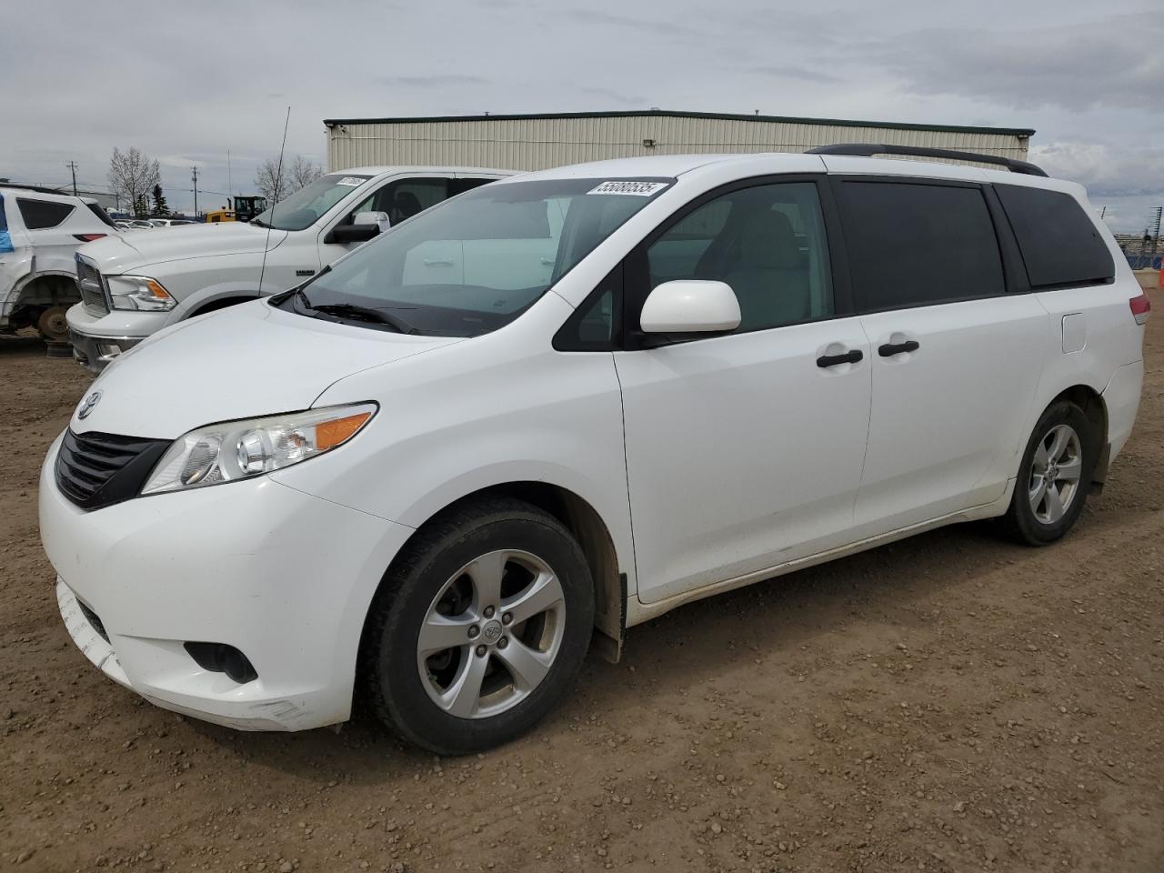 2013 Toyota Sienna for Sale in Rocky View County, AB - Front End