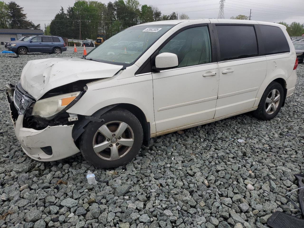 2010 Volkswagen Routan Se იყიდება Mebane-ში, NC - Front End