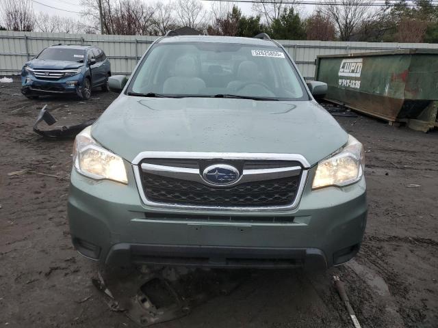 Паркетники SUBARU FORESTER 2016 Зеленый