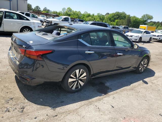  NISSAN ALTIMA 2019 Czarny