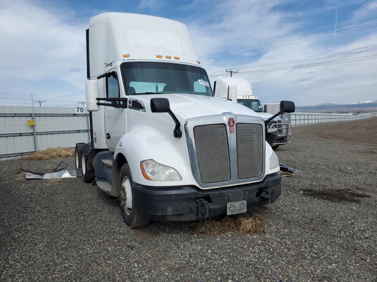 2016 Kenworth T680 Semi Truck for Sale in Helena, MT - Rear End