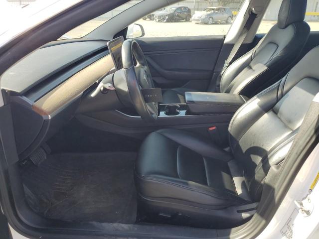  TESLA MODEL 3 2019 Белы