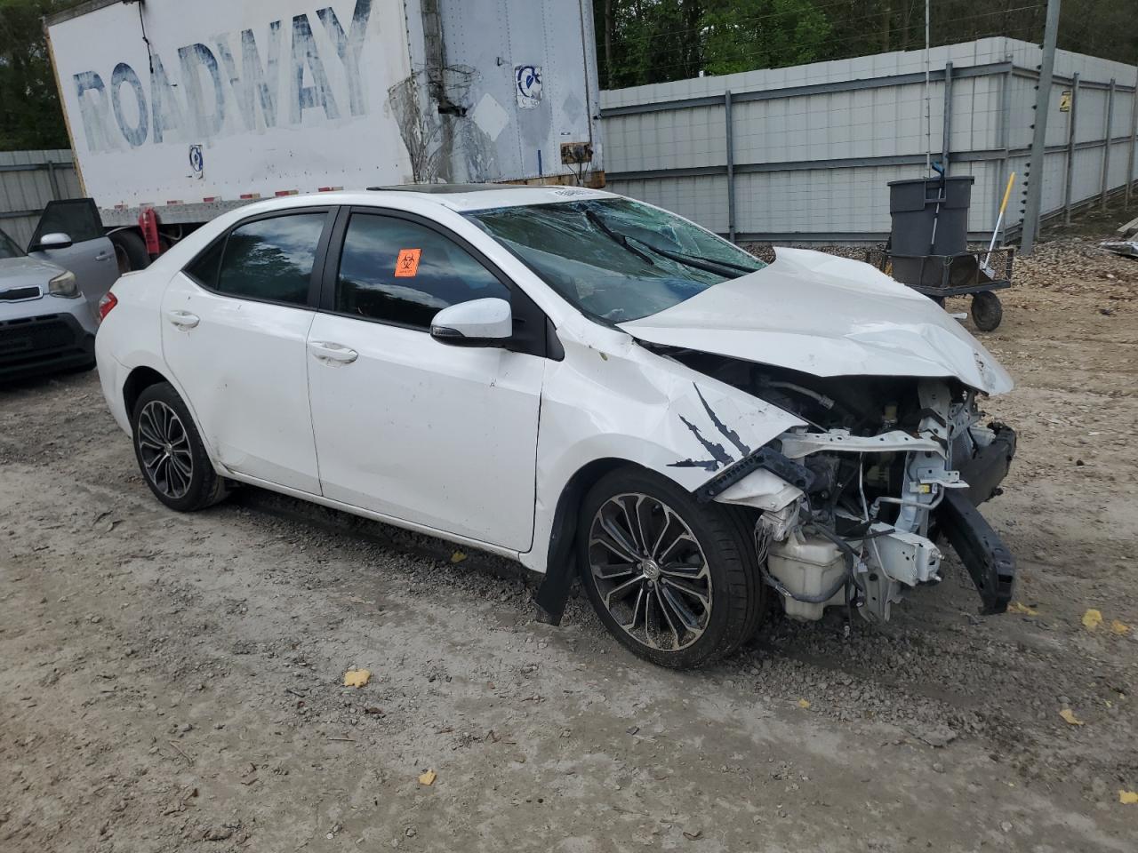 TOYOTA COROLLA 2015 VIN 2T1BURHE0FC384507 photo 4