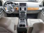 2010 Chrysler Town & Country Limited იყიდება Earlington-ში, KY - Hail