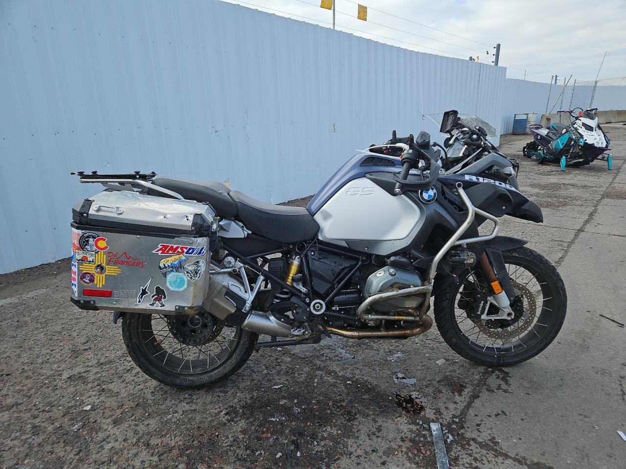 2016 Bmw R1200 Gs Adventure продається в Littleton, CO - Front End
