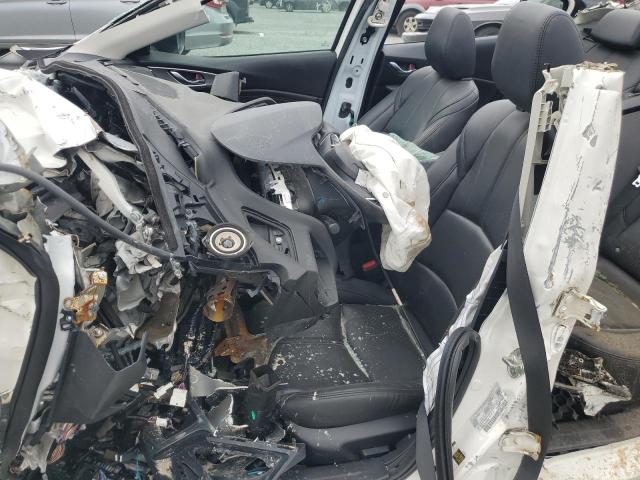  MAZDA 3 2018 Biały