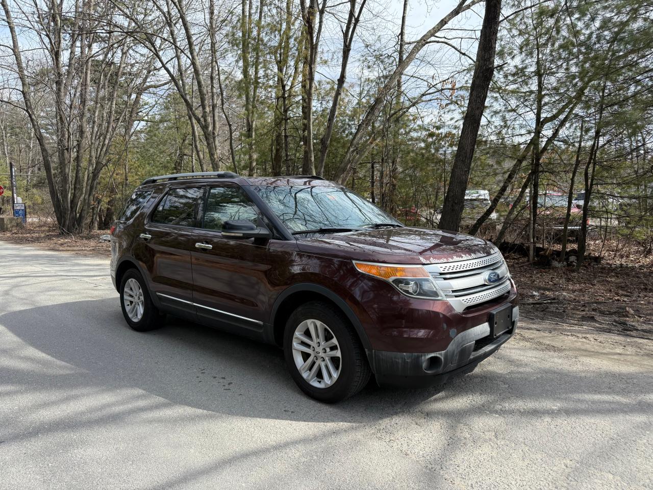 2012 Ford Explorer Xlt for Sale in North Billerica, MA - Minor Dent/Scratches