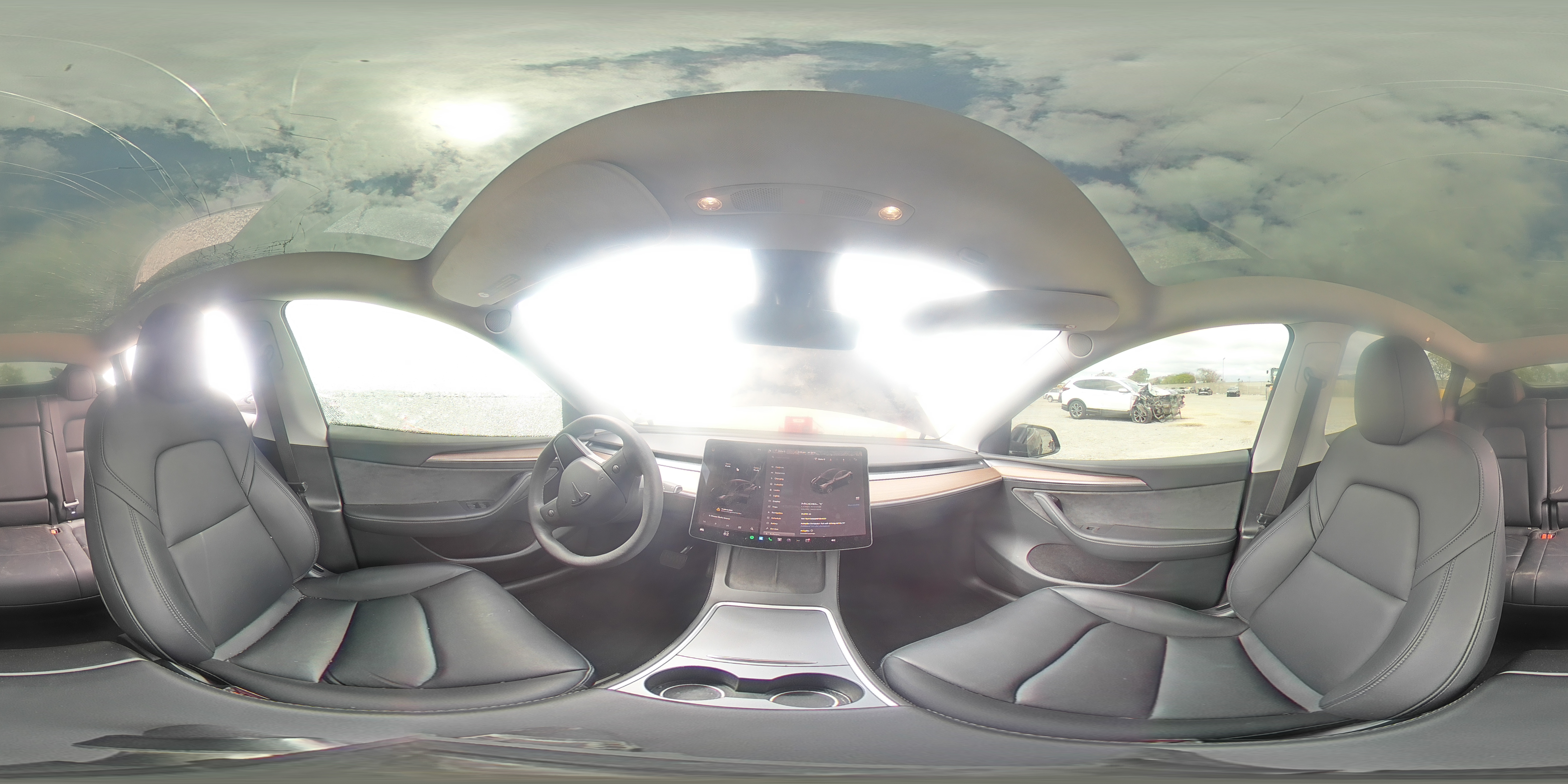 2024 Tesla Model Y VIN: 7SAYGDEE5RF084537 Lot: 54586585