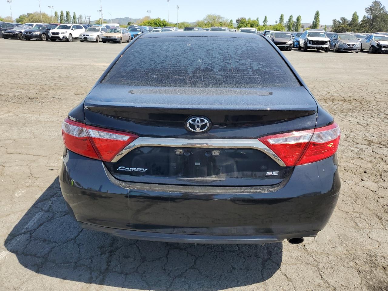 2015 Toyota Camry Le VIN: 4T1BF1FK2FU114455 Lot: 53121085
