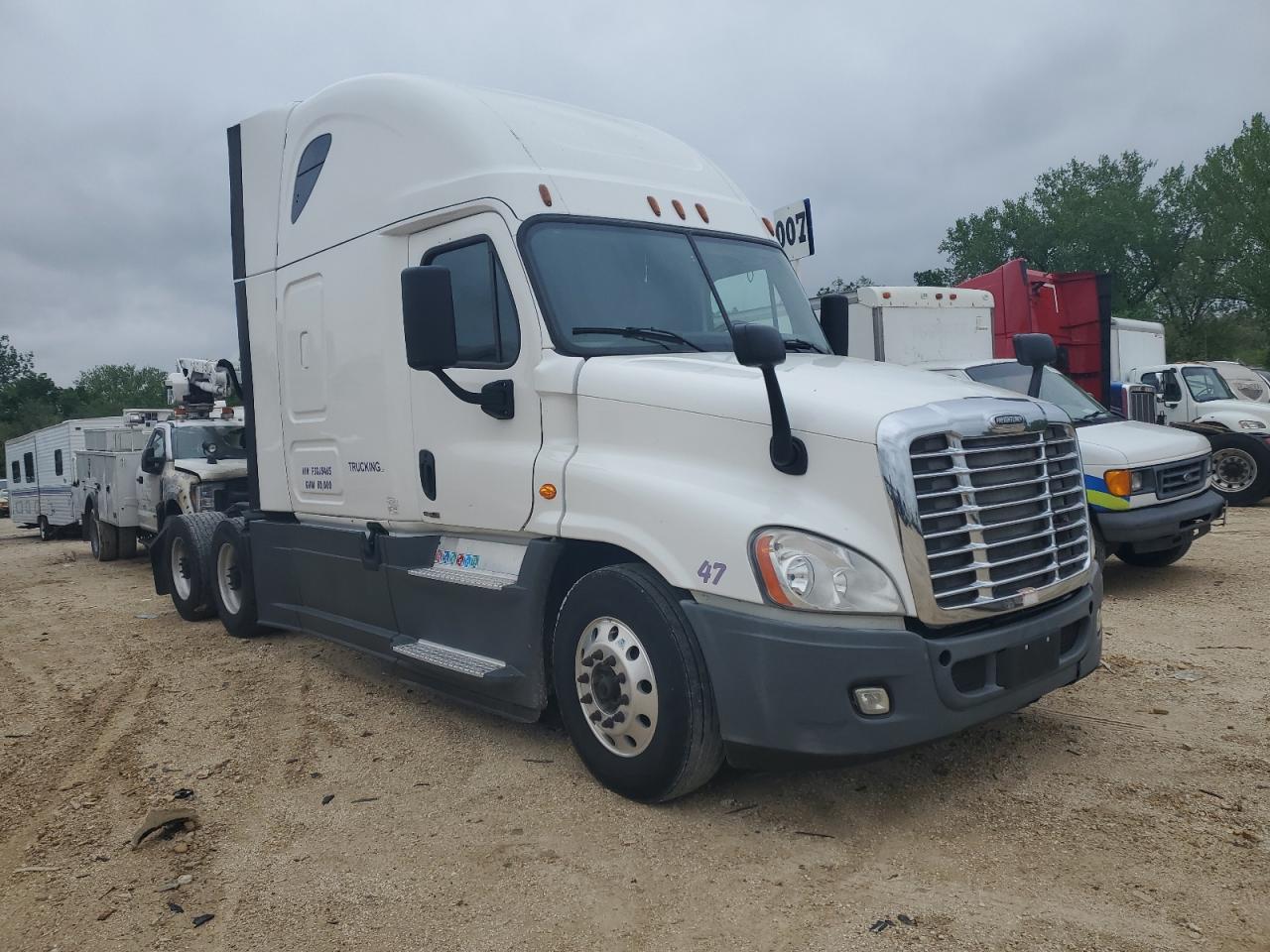 2015 Freightliner Cascadia 125 Semi Truck de vânzare în Kansas City, KS - Normal Wear