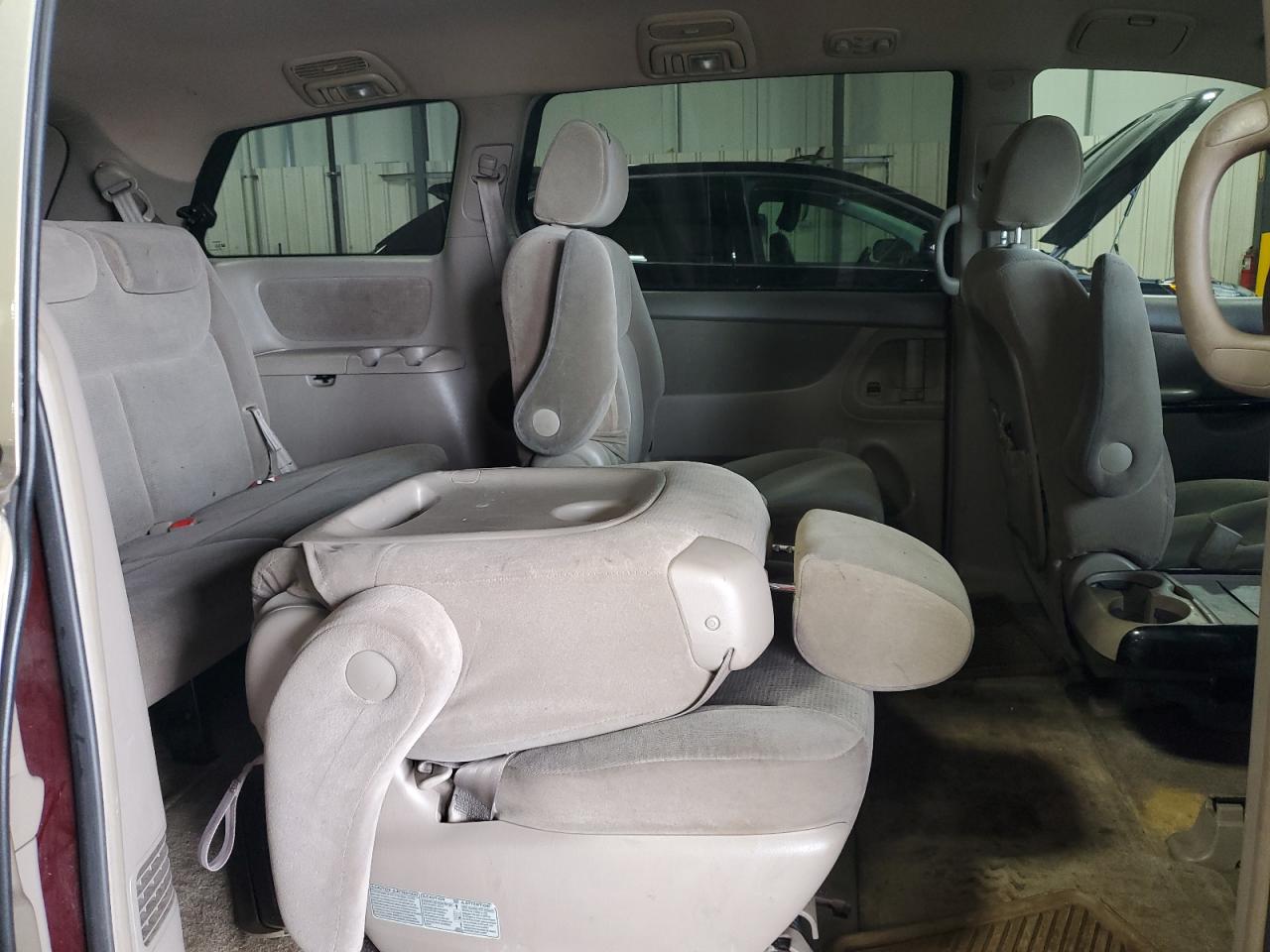2005 Toyota Sienna Ce VIN: 5TDZA23CX5S323997 Lot: 54575075