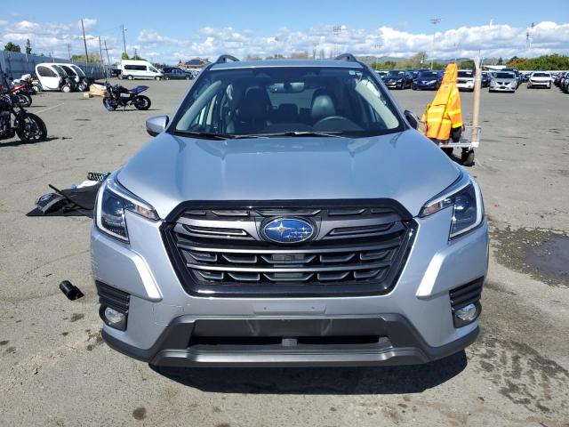  SUBARU FORESTER 2023 Silver
