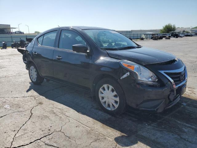  NISSAN VERSA 2015 Черный