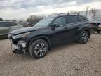 2022 Toyota Highlander Xle for Sale in Central Square, NY - Front End