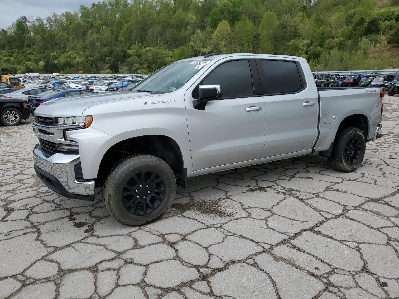2020 Chevrolet Silverado K1500 Lt for Sale in Hurricane, WV - Water/Flood