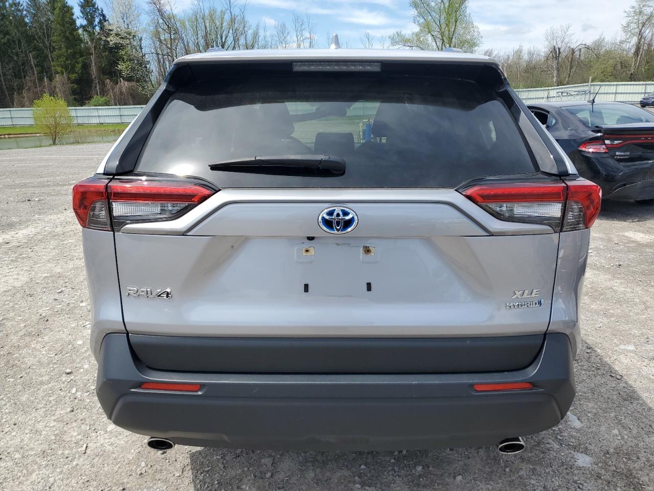 2022 Toyota Rav4 Xle Premium VIN: JTMB6RFV3ND057095 Lot: 54908045