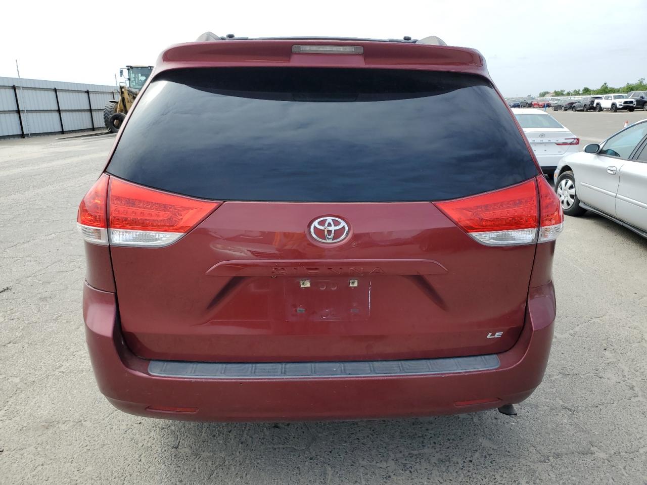 2012 Toyota Sienna Le VIN: 5TDKK3DC9CS259418 Lot: 53755945