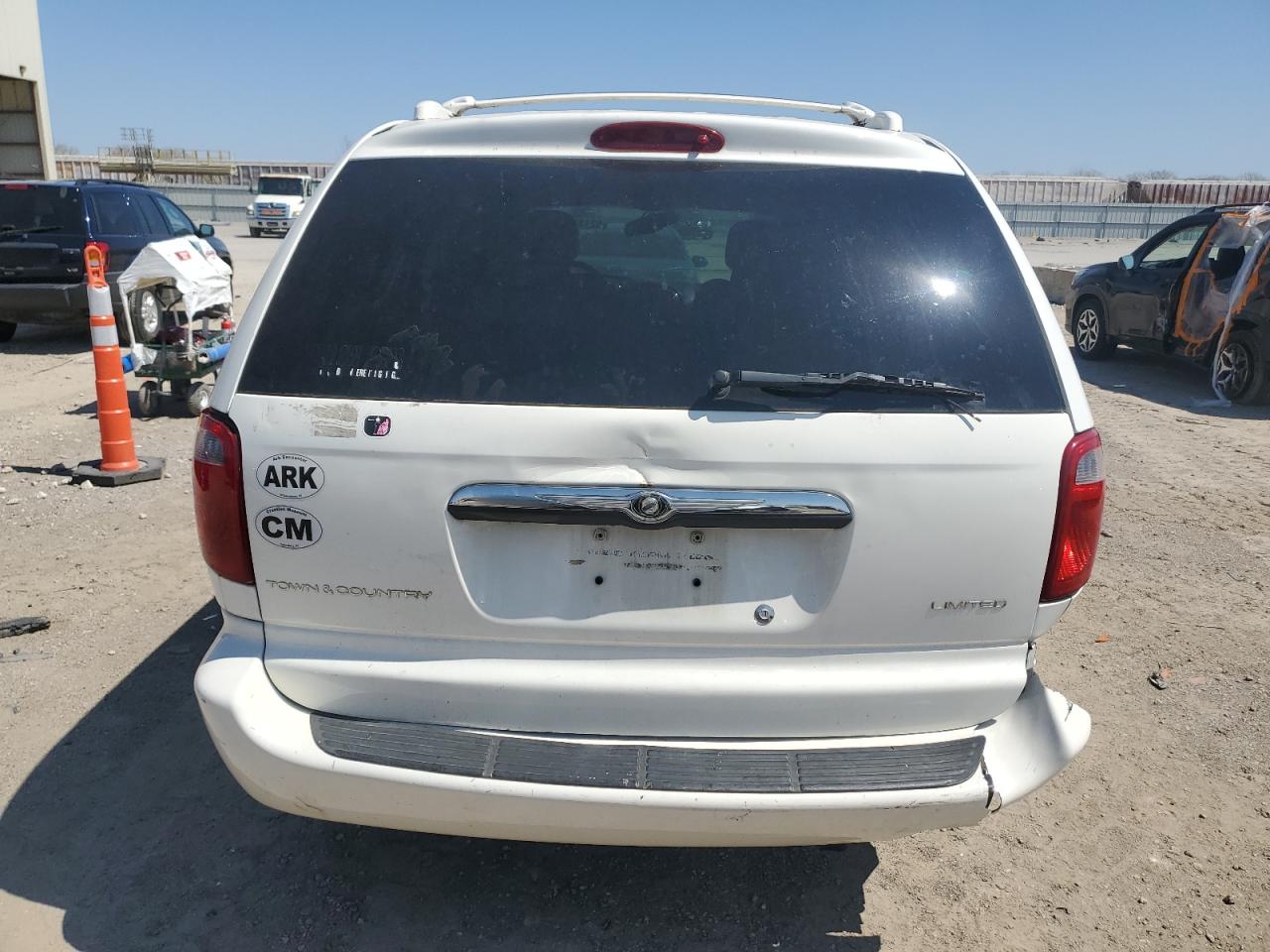 2004 Chrysler Town & Country Limited VIN: 2C8GP64L34R545069 Lot: 52137785
