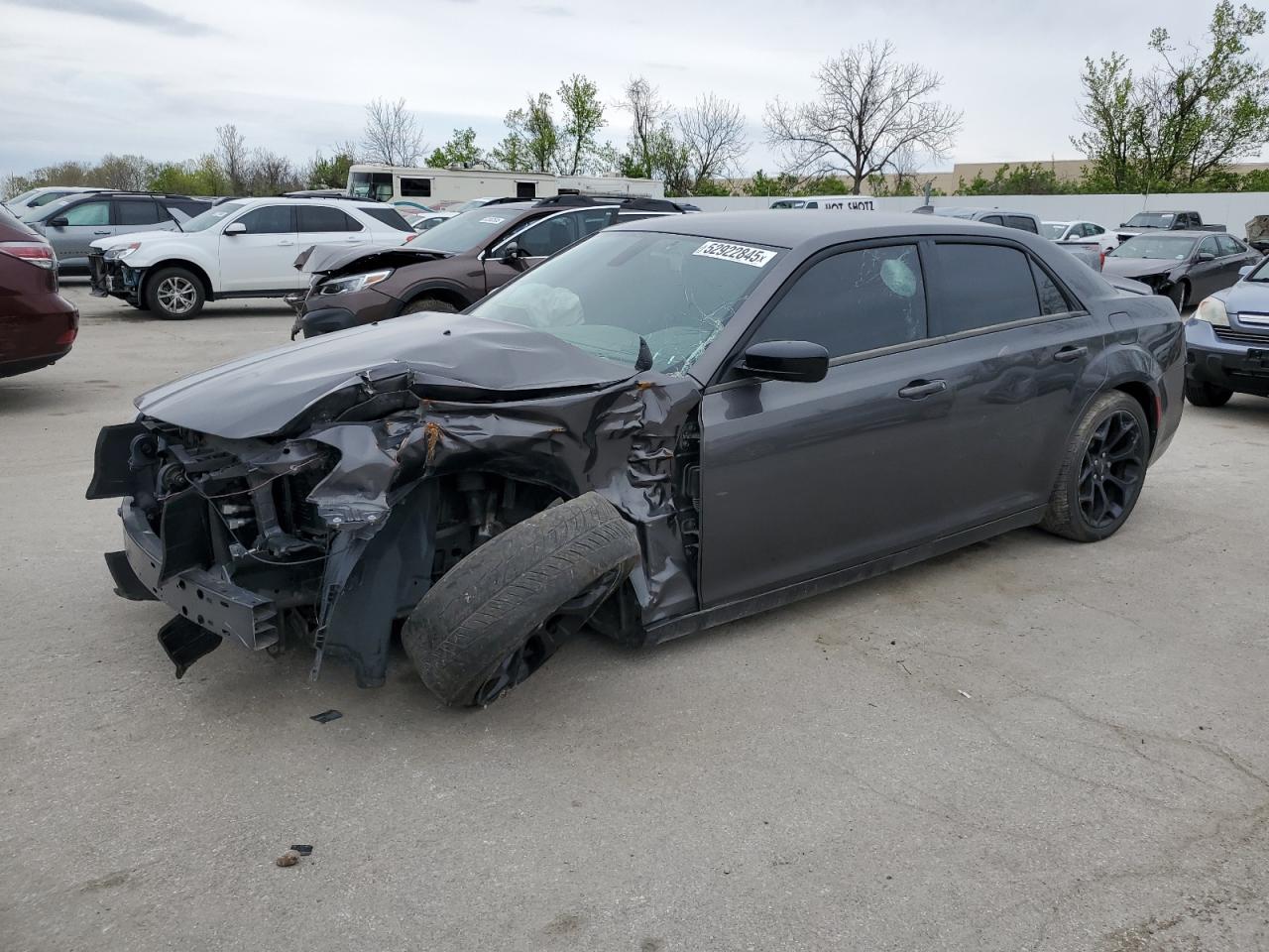 2019 Chrysler 300 Touring zu verkaufen in Bridgeton, MO - Front End