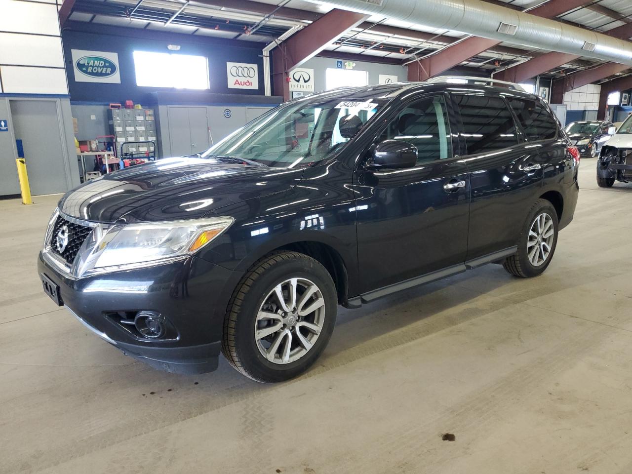 East Granby, CT에서 판매 중인 2015 Nissan Pathfinder S - Minor Dent/Scratches
