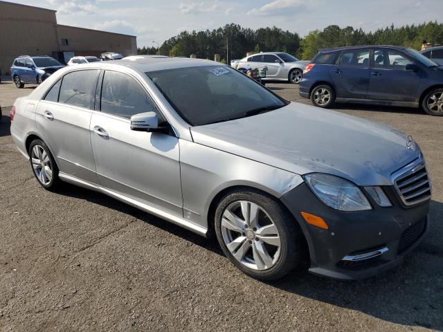  MERCEDES-BENZ E-CLASS 2013 Srebrny