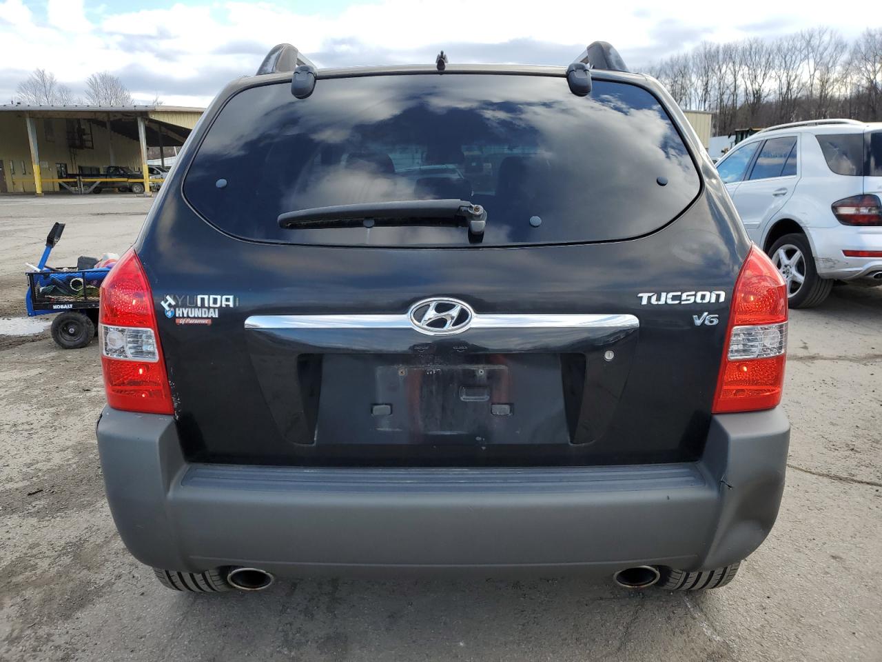 2005 Hyundai Tucson Gls VIN: KM8JN12D75U174476 Lot: 51764215