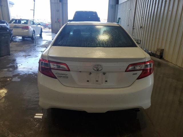  TOYOTA CAMRY 2014 Biały