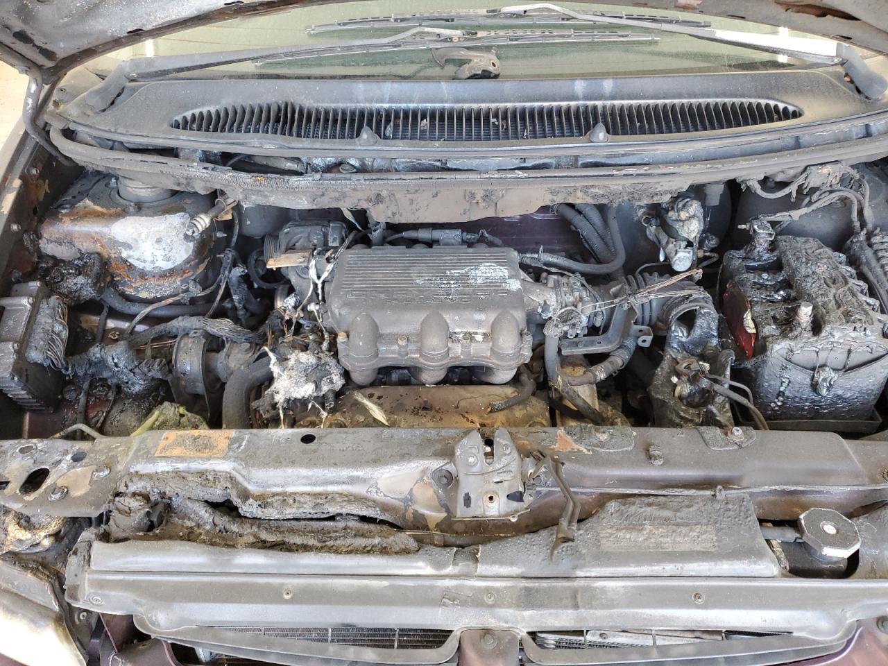 1999 Dodge Caravan VIN: 2B4FP2530XR198421 Lot: 52224685