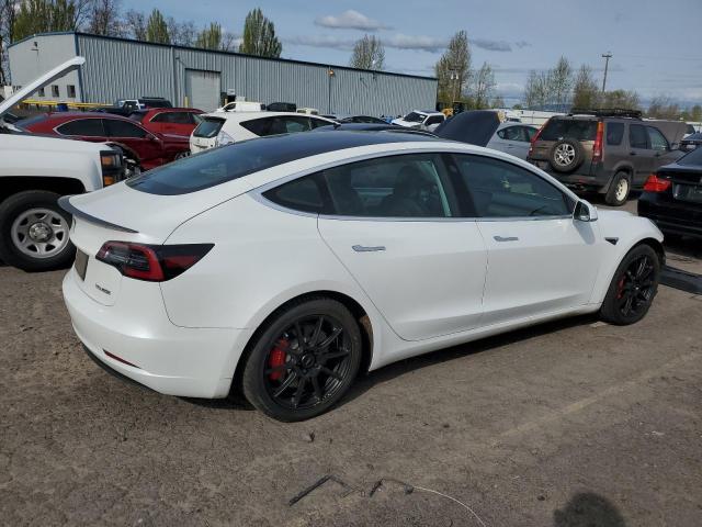  TESLA MODEL 3 2019 Белы