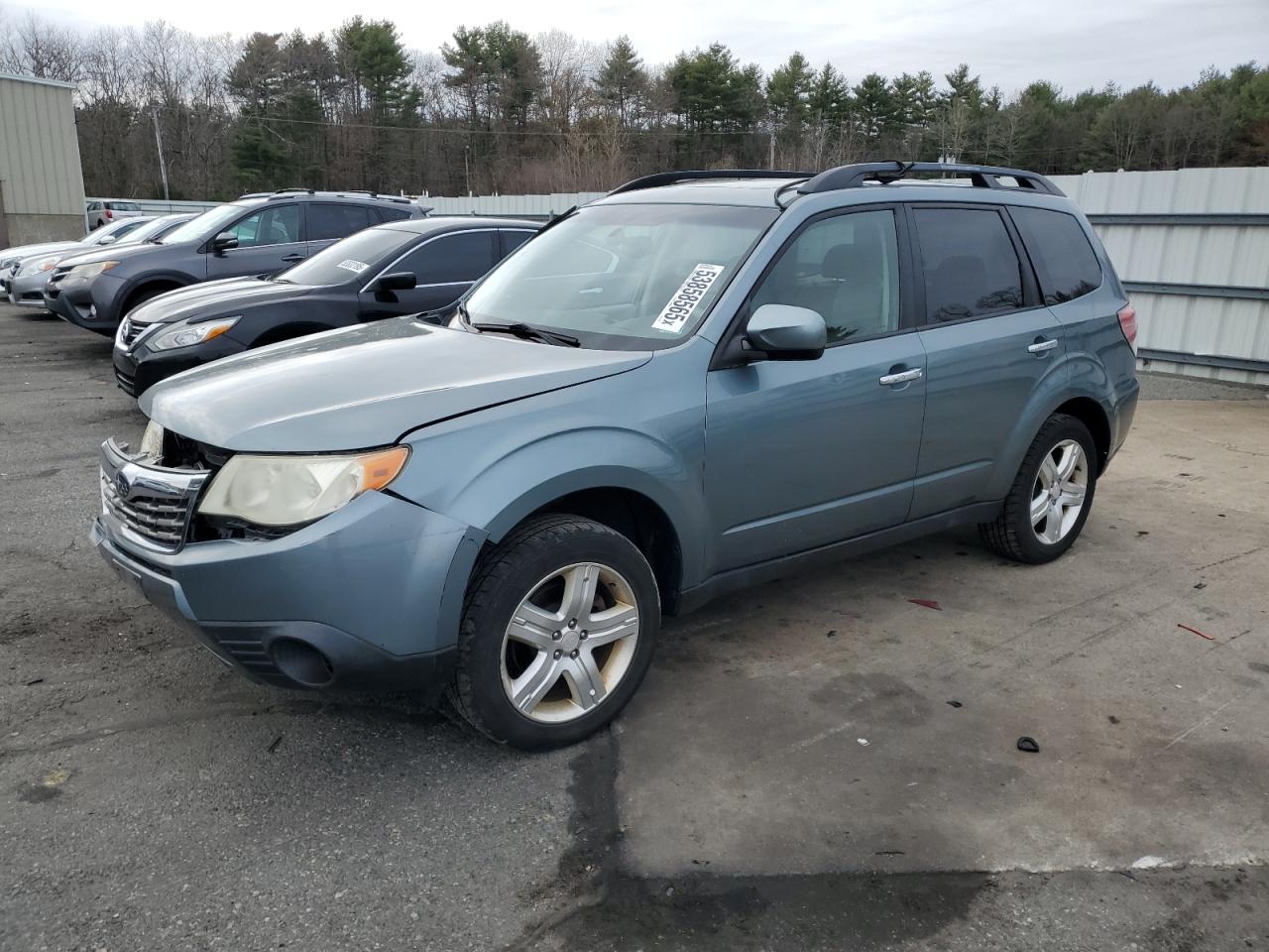 2009 Subaru Forester 2.5X Premium for Sale in Exeter, RI - Front End