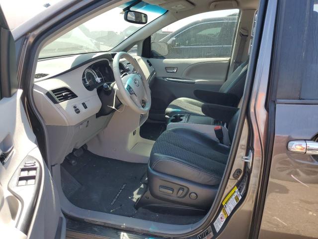  TOYOTA SIENNA 2012 Серый