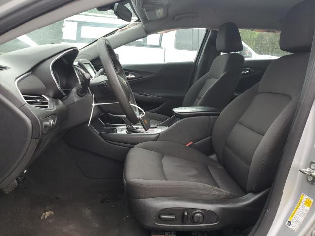  CHEVROLET MALIBU 2018 Srebrny