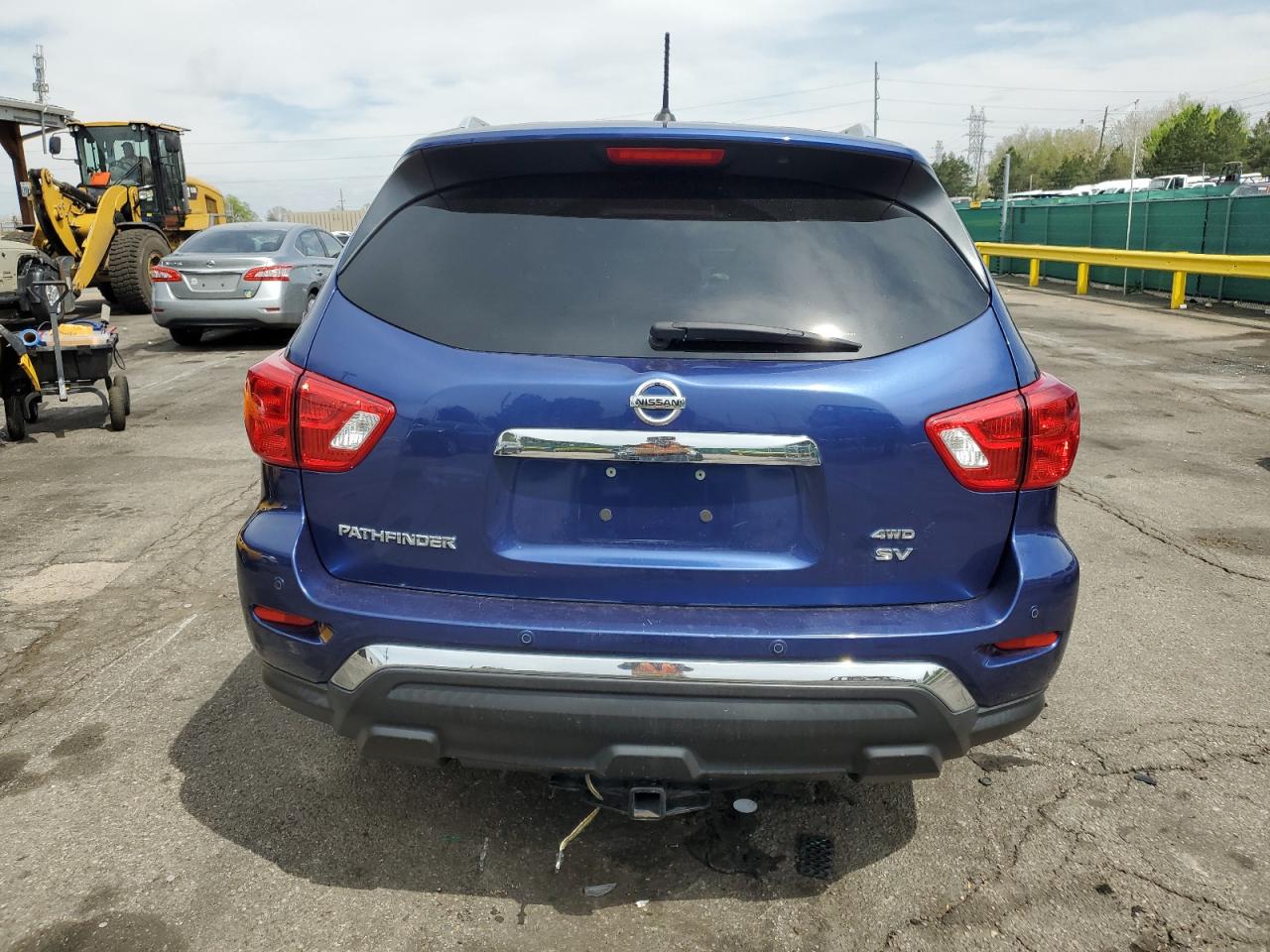 2018 Nissan Pathfinder S VIN: 5N1DR2MM6JC646817 Lot: 54448185